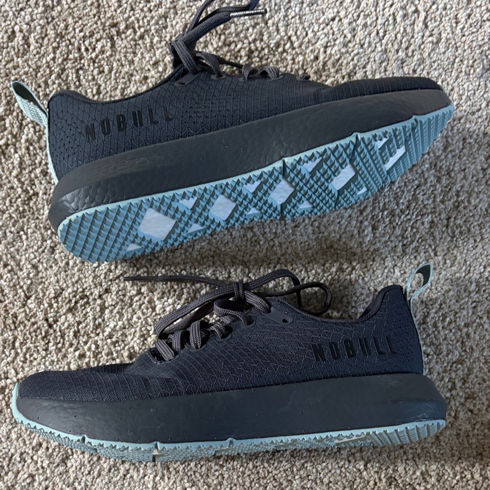 NOBULL Women’s Drive Ripstop durable hybrid Trainers in color asphalt